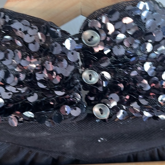 Free People black sequin low back, turtleneck top, size small - Picture 4 of 5